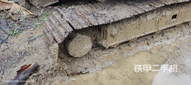 单侧履带整体（整机外观）