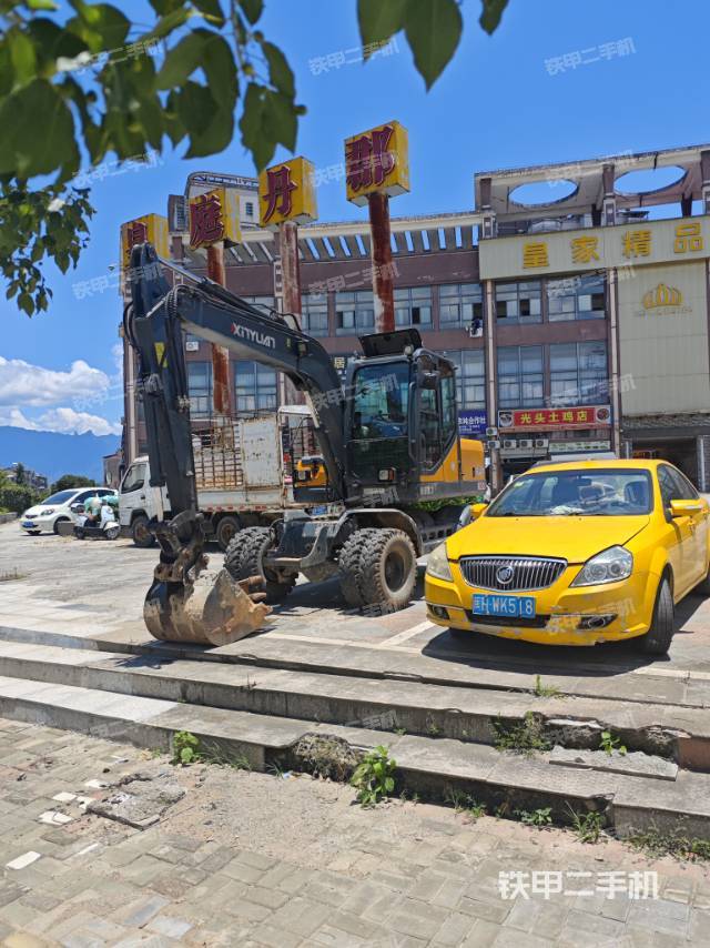 单侧履带整体（整机外观）