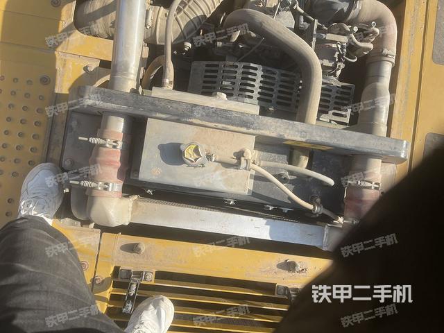 駕駛室頂部（整機(jī)外觀）