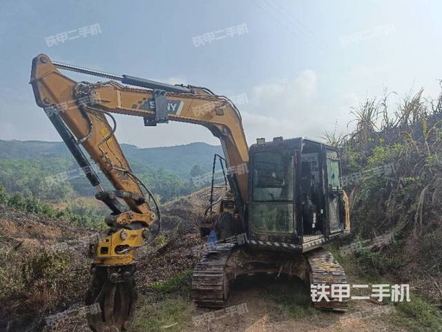 駕駛室整體（整機外觀）