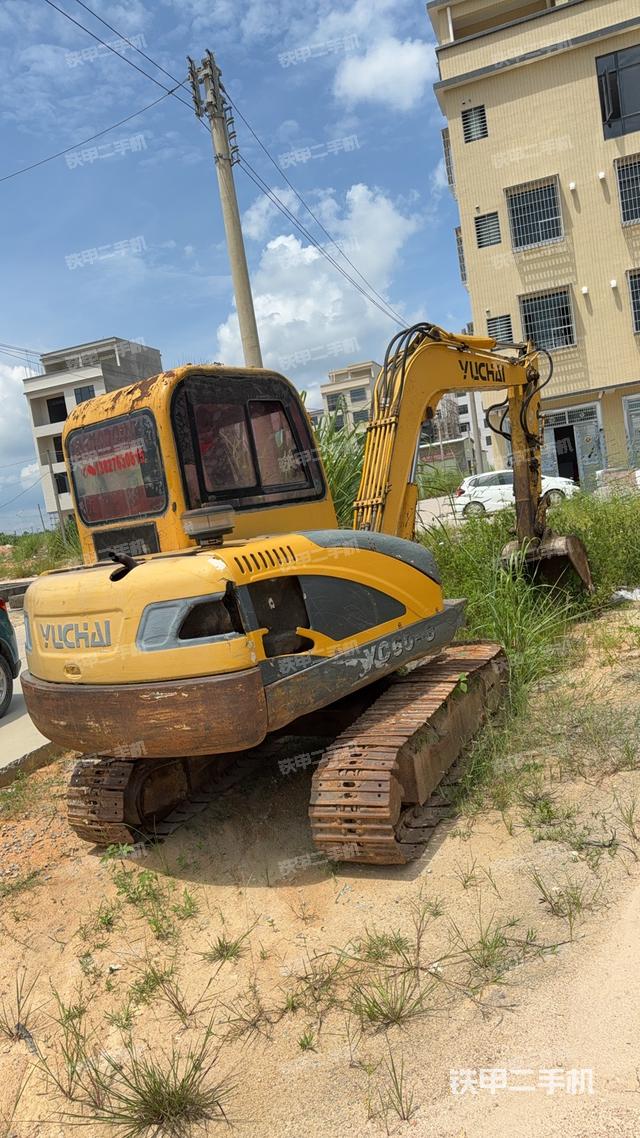 整機右后45°(整機外觀) 整機右后45°(整機外觀)