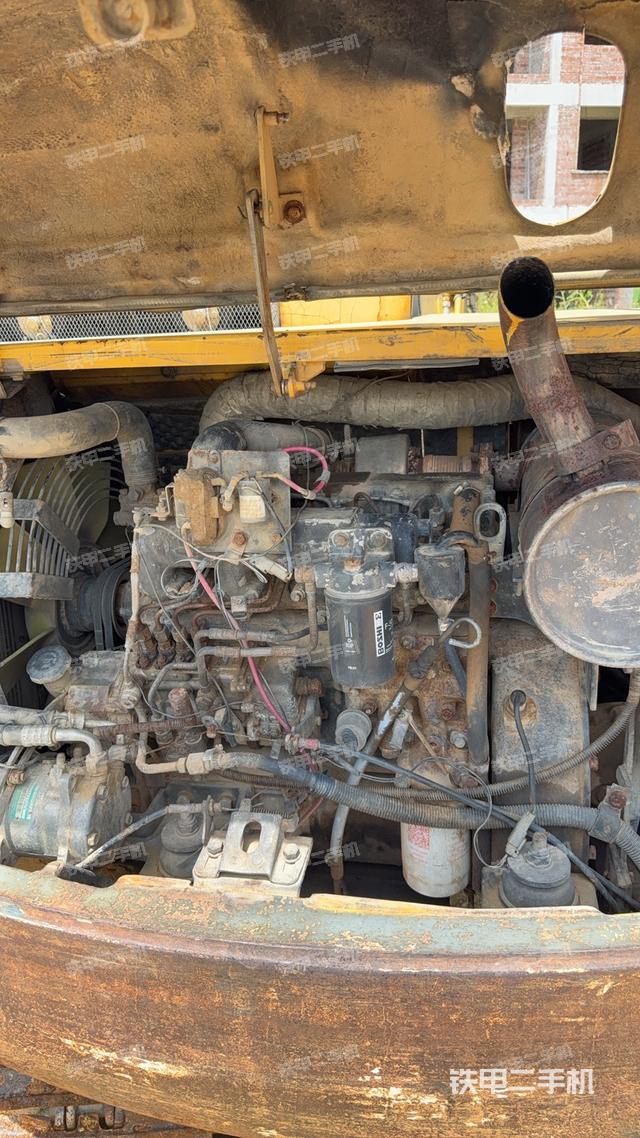 發(fā)動機整體俯視(整機外觀) 發(fā)動機整體俯視(整機外觀)