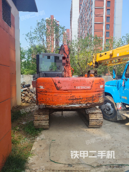 整機(jī)右后45°(整機(jī)外觀) 整機(jī)右后45°(整機(jī)外觀)