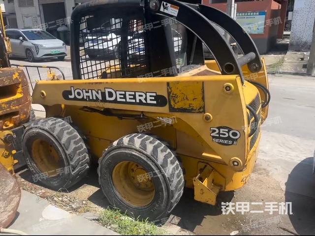 工作裝置整體(整機外觀及大件) 工作裝置整體(整機外觀及大件)