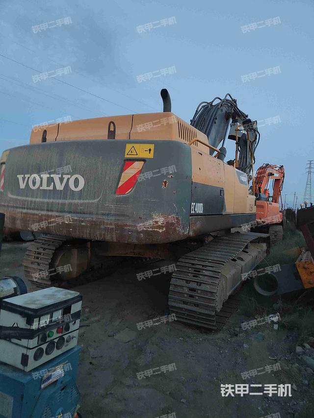 整機(jī)右后45°(整機(jī)外觀) 整機(jī)右后45°(整機(jī)外觀)