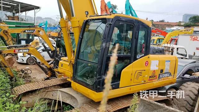 山推SE215-9挖掘机