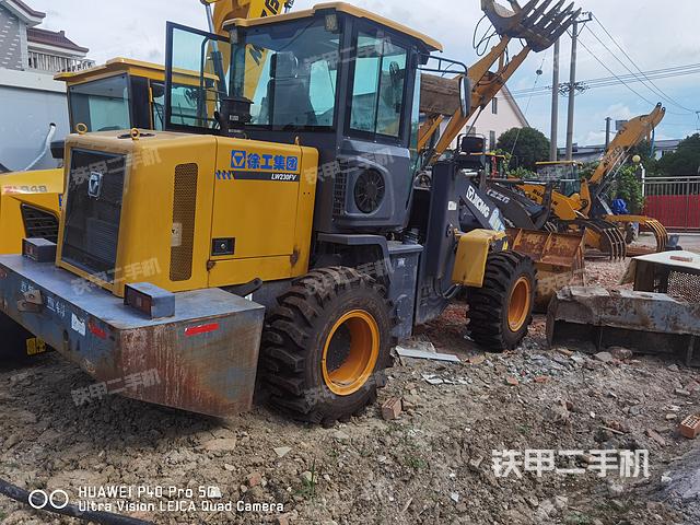 徐工LW230FM重載王(國四)裝載機(jī)