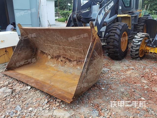 整機(jī)右后45°（整機(jī)外觀及大件）