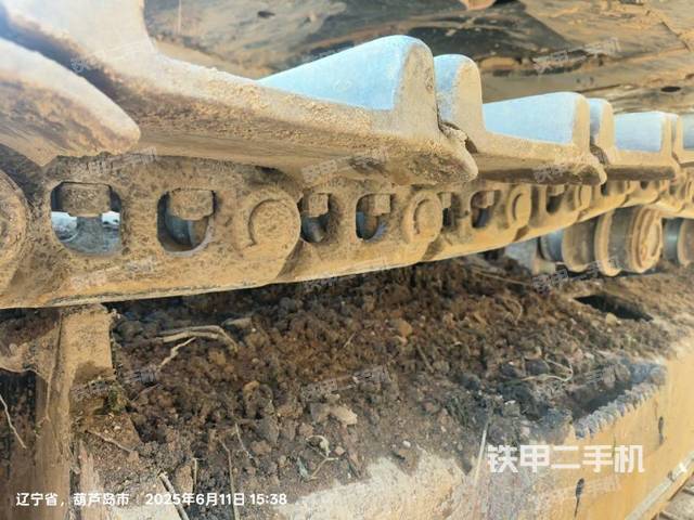 單側(cè)履帶整體（整機(jī)外觀）