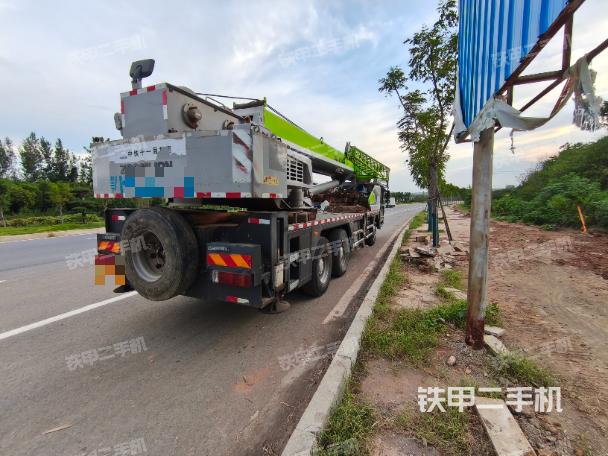 整机右后45°（设备外观及核心部件）