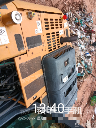 驾驶室顶部（整机外观）