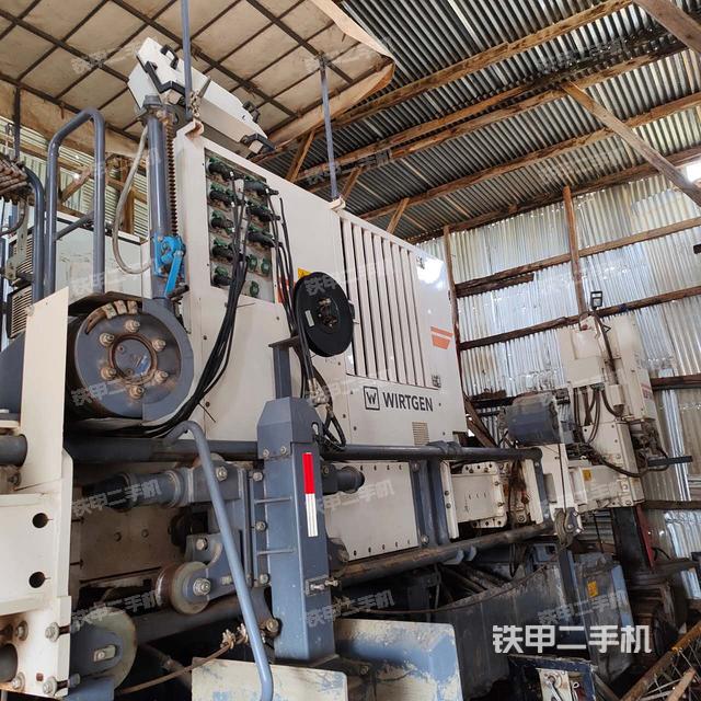 维特根SP500水泥摊铺机
