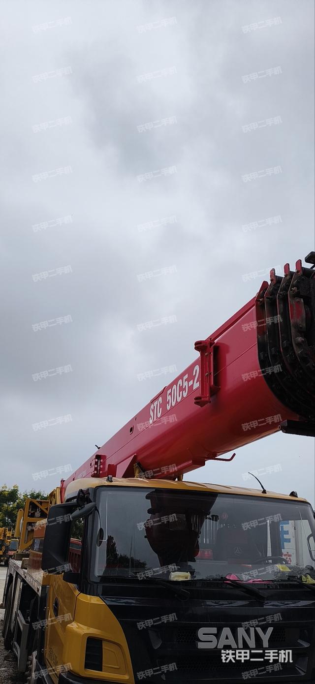 整機(jī)右側(cè)(設(shè)備外觀及核心部件) 整機(jī)右側(cè)(設(shè)備外觀及核心部件)
