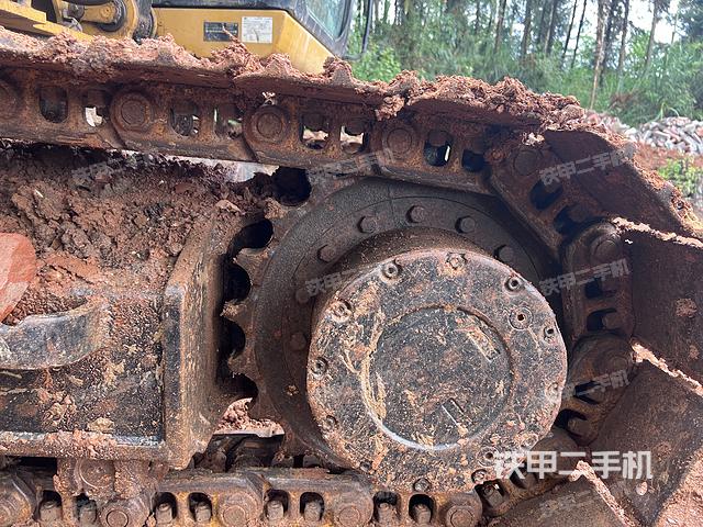 单侧履带整体（整机外观）