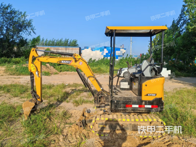 三一重工SY16C挖掘機(jī)