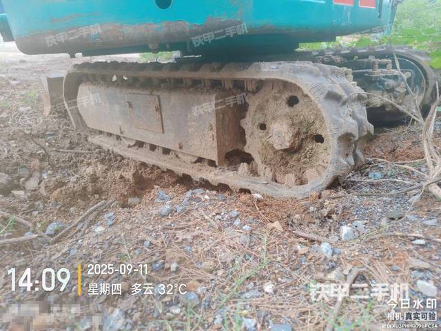 單側履帶整體(整機外觀) 單側履帶整體(整機外觀)