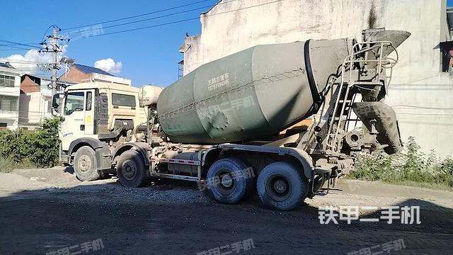 整機(jī)左側(cè)(設(shè)備外觀及核心部件) 整機(jī)左側(cè)(設(shè)備外觀及核心部件)