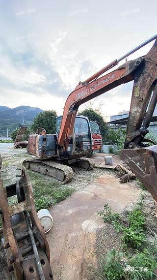 日立ZX60挖掘机实拍图片