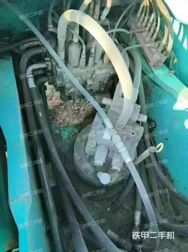 发动机整体俯视(整机外观) 发动机整体俯视(整机外观)