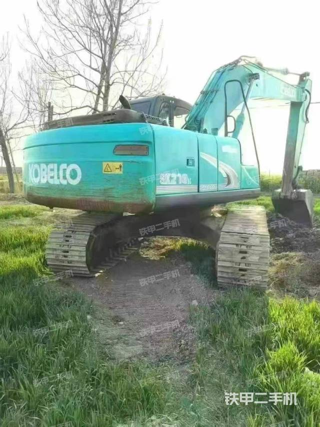 整机右后45°(整机外观) 整机右后45°(整机外观)