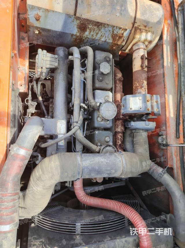 發(fā)動(dòng)機(jī)整體俯視(整機(jī)外觀) 發(fā)動(dòng)機(jī)整體俯視(整機(jī)外觀)