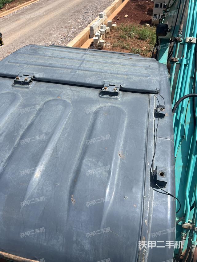 駕駛室頂部（整機(jī)外觀）