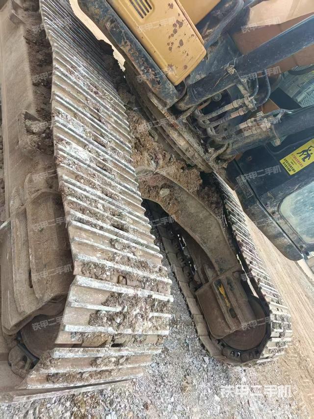 单侧履带整体（整机外观）