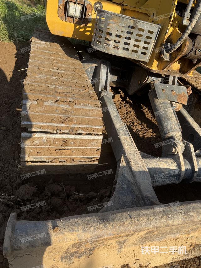 驾驶室整体（整机外观）