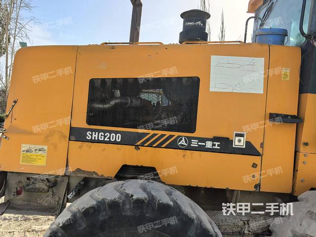 整机右侧（设备外观及核心部件）