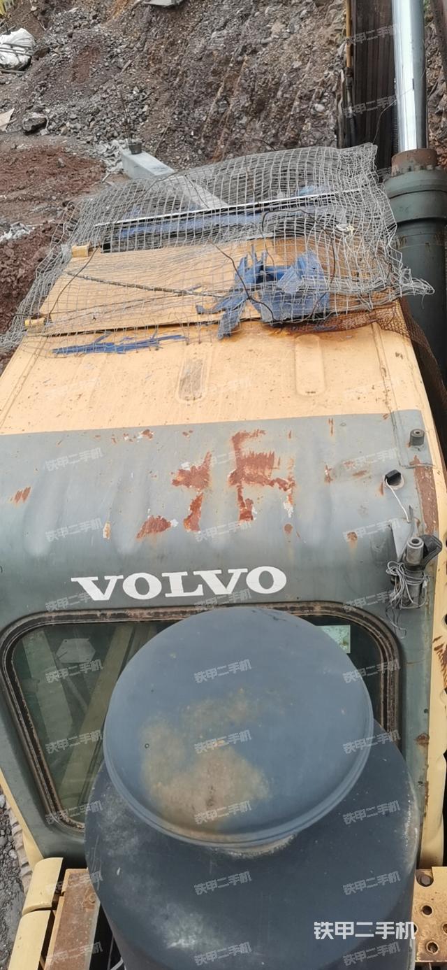 駕駛室頂部（整機(jī)外觀）