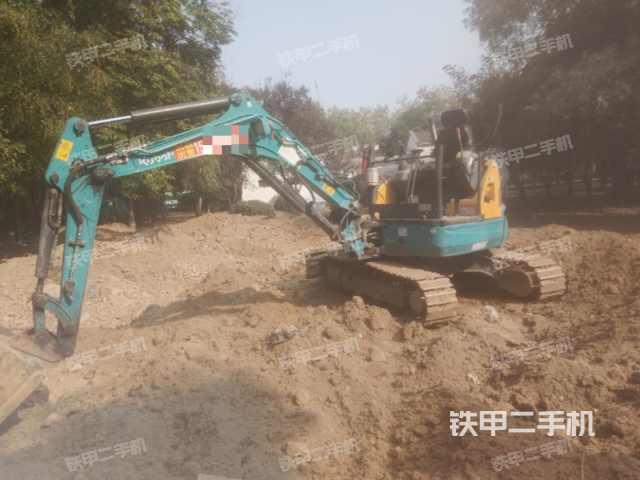 驾驶室整体（整机外观）