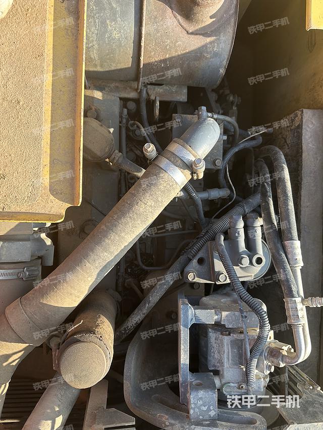 发动机整体俯视(整机外观) 发动机整体俯视(整机外观)