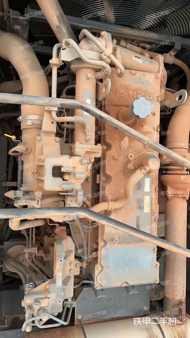 发动机整体俯视(整机外观) 发动机整体俯视(整机外观)