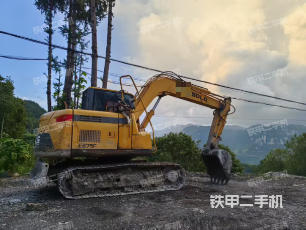 整机右后45°（整机外观）