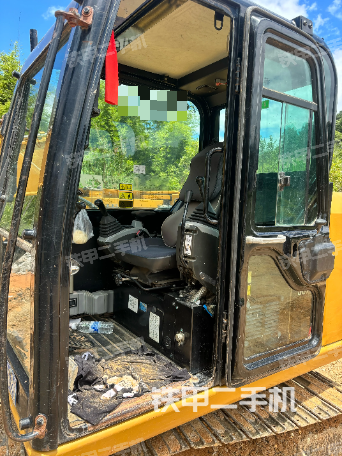 驾驶室整体（整机外观）