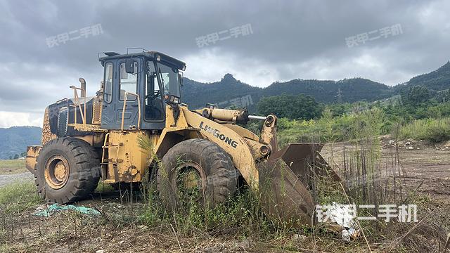 工作装置整体（整机外观及大件）