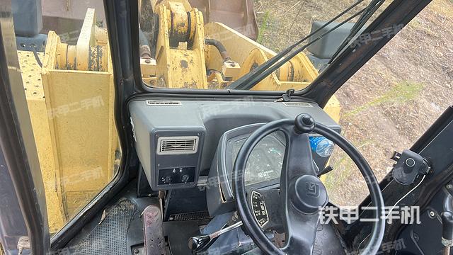 驾驶室操作台（整机外观及大件）