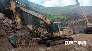 徐工XE215CA挖掘机实拍图片