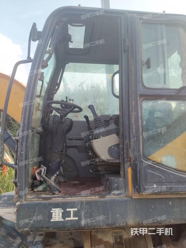 驾驶室整体（整机外观）