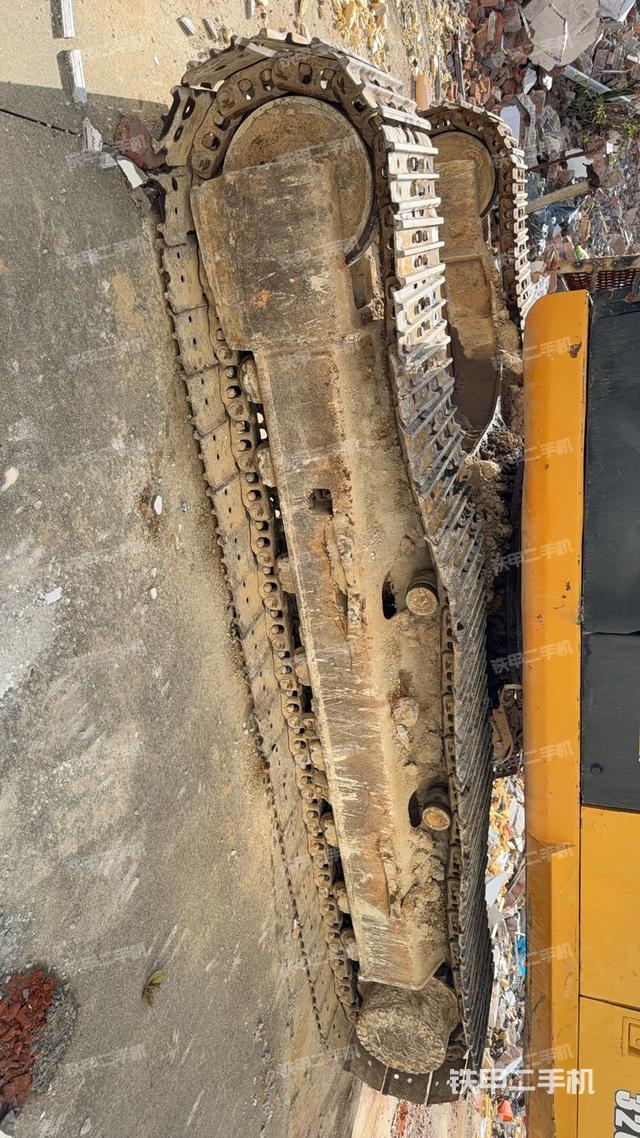 单侧履带整体（整机外观）