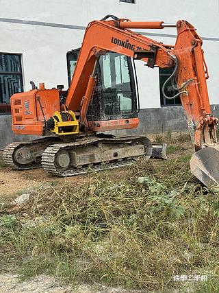 龙工CDM6075挖掘机实拍图片
