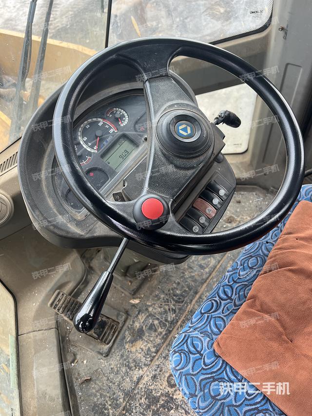 驾驶室工作台（整机外观及大件）