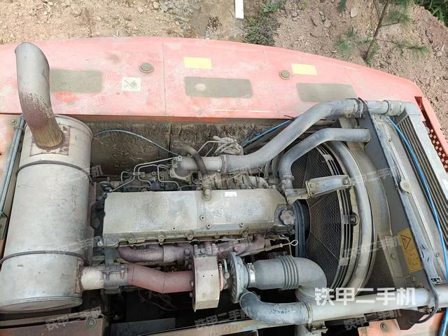 发动机整体俯视(整机外观) 发动机整体俯视(整机外观)