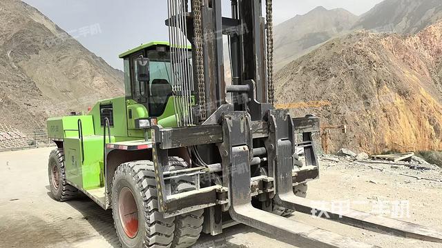 整机右后45°（设备外观及核心部件）