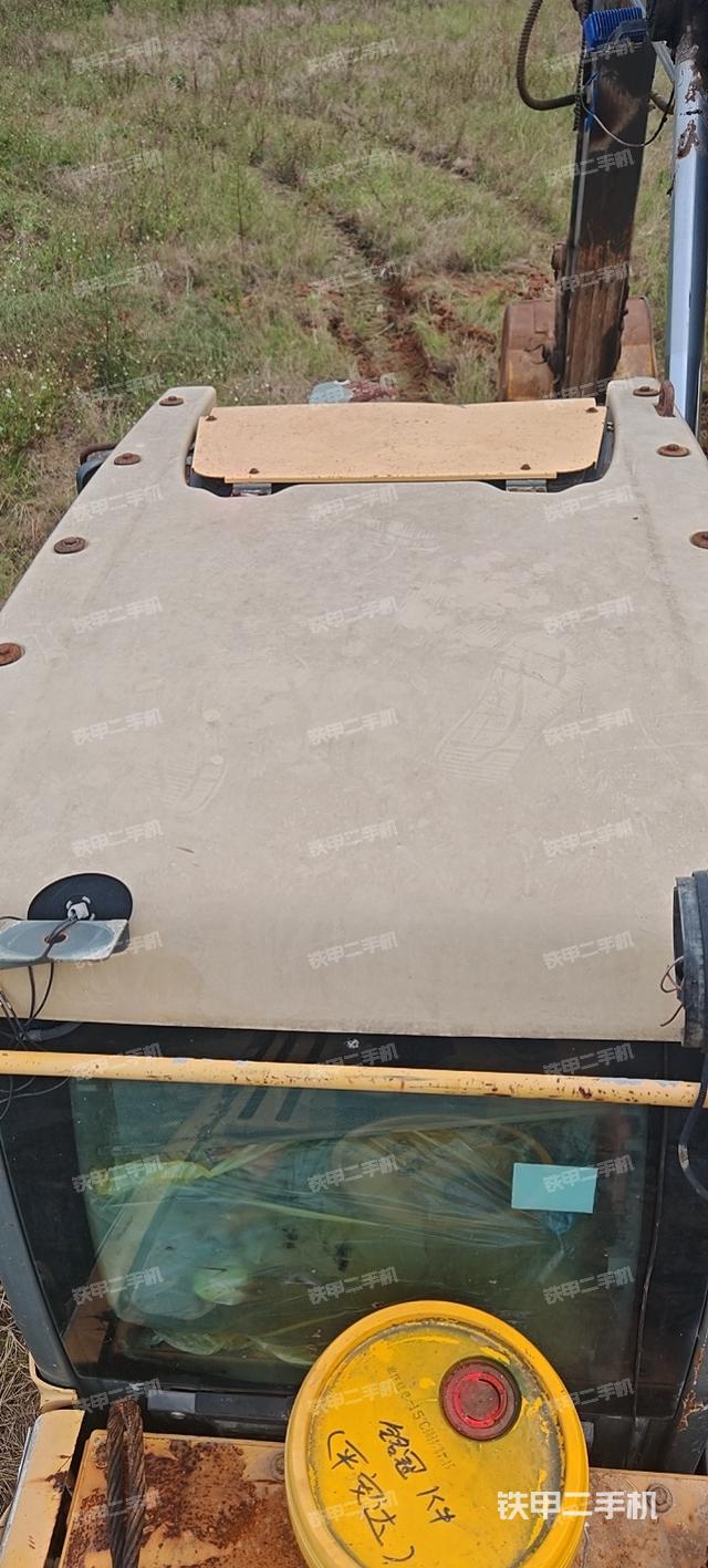 駕駛室頂部（整機(jī)外觀）