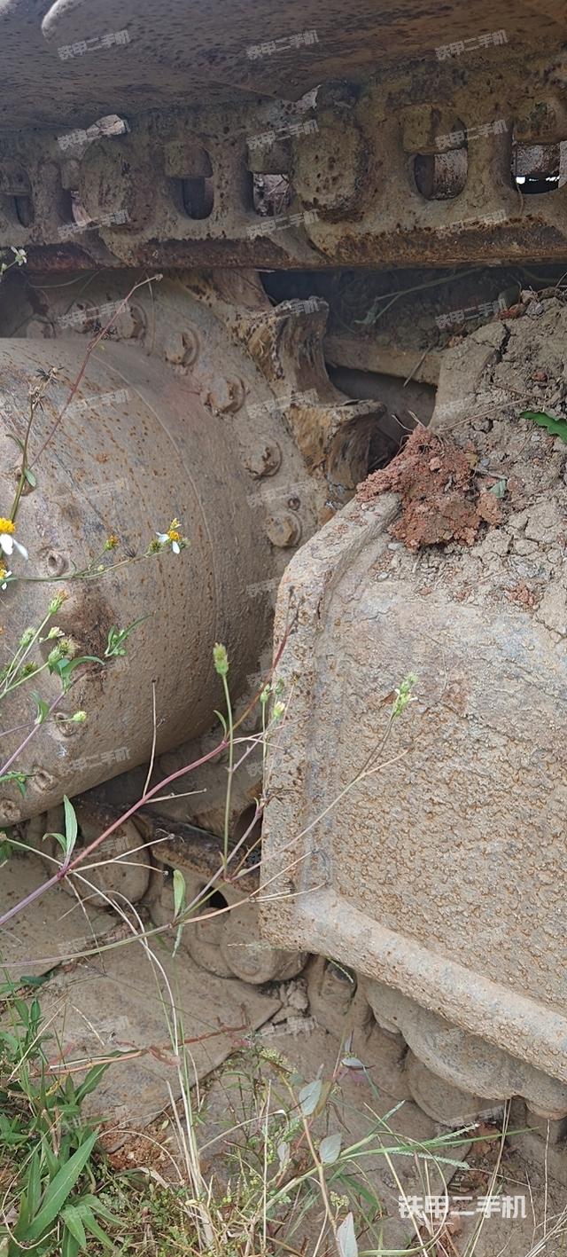 單側(cè)履帶整體（整機(jī)外觀）