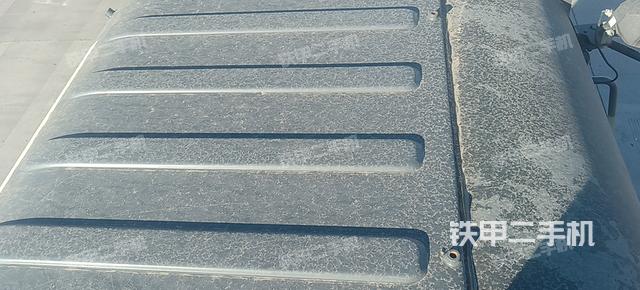 駕駛室頂部（整機(jī)外觀）