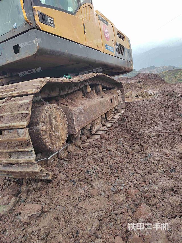 单侧履带整体（整机外观）