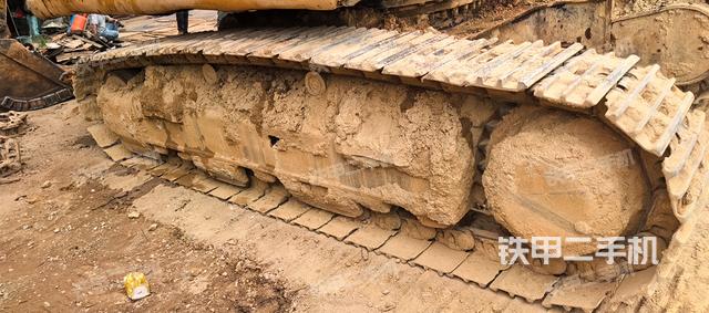 单侧履带整体（整机外观）