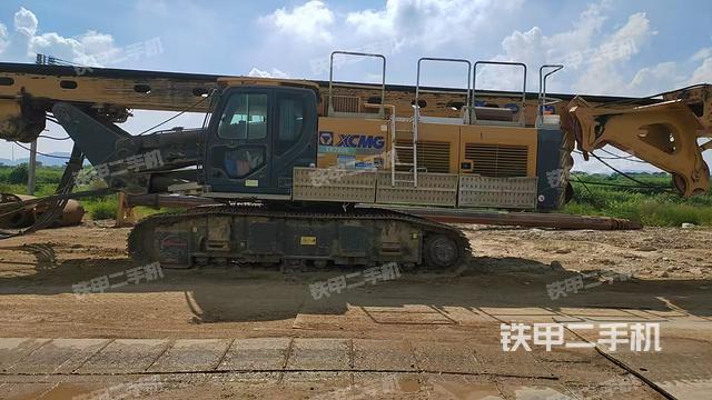 整机右侧（设备外观及核心部件）